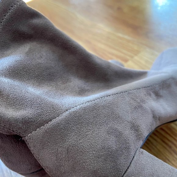 BCBGeneration Leather Suede Heel Booties Size 9 - Picture 5 of 5